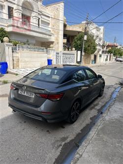 نیسان سێنترا